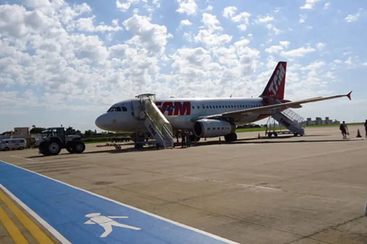 Airbus A319 no aeroporto de São José do Rio Preto: entre as ações previstas está a construção e ampliação de pistas de pouso (Marcelo Dopke Melo)