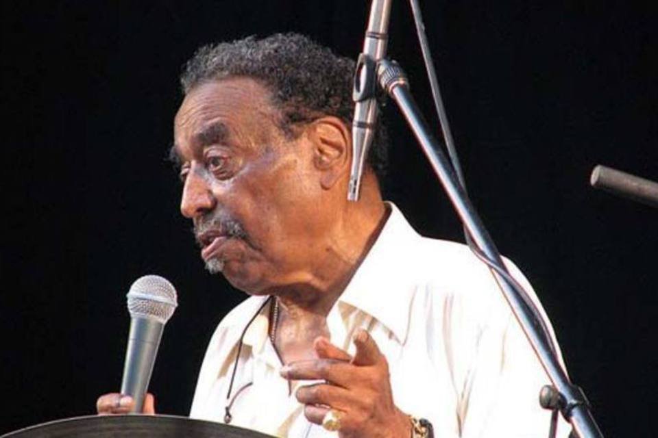 Morre o baterista Chico Hamilton