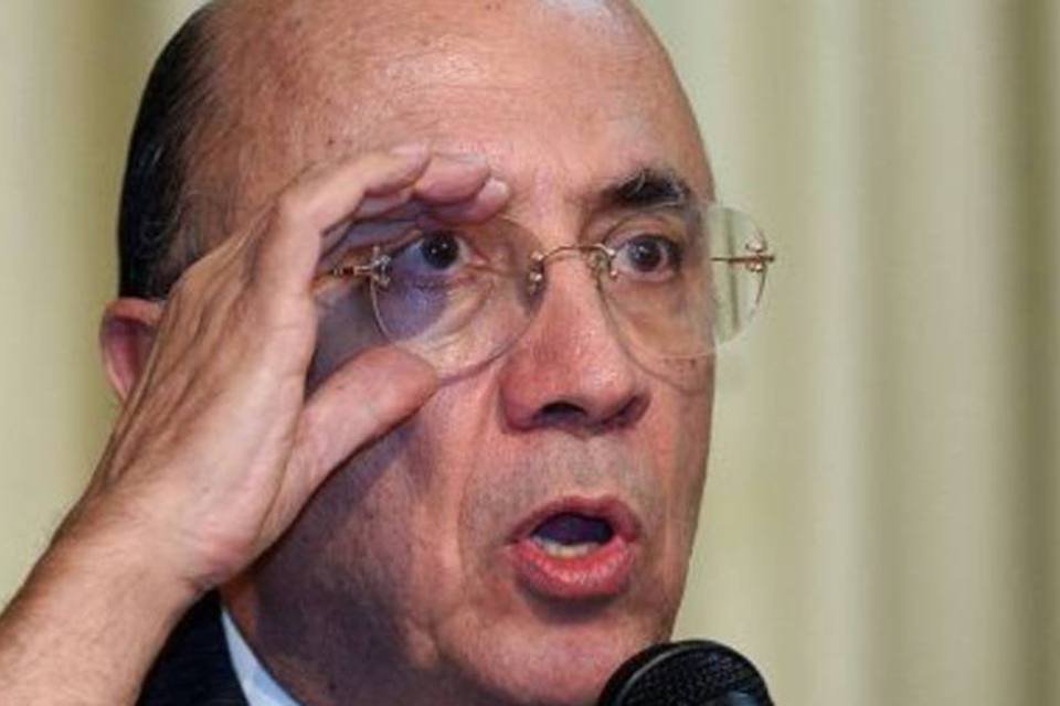 Meirelles diz que assumir risco de inflação tem problema