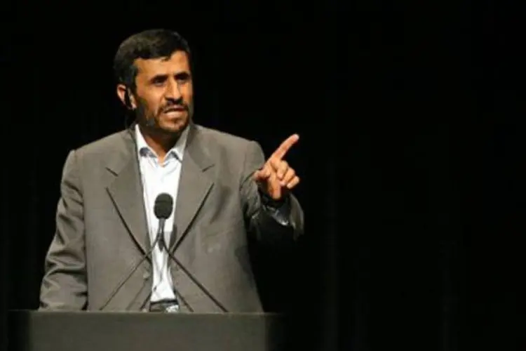 O Irã chegou ao patamar em que nenhuma potência poderá impedi-lo, diz Ahmadinejad (.)