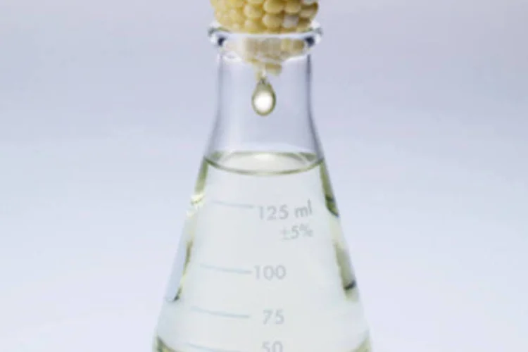 
	Etanol: indicador Cepea/Esalq para o etanol hidratado teve aumento de 0,9 por cento, para 1,2020 real por litro
 (Getty Images)