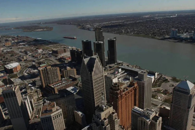 
	Vista geral do centro comercial de Detroit, nos Estados Unidos, em novembro de 2008: an&uacute;ncio acelera as dota&ccedil;&otilde;es e disponibilizar&aacute; novas verbas
 (Spencer Platt/Getty Images)