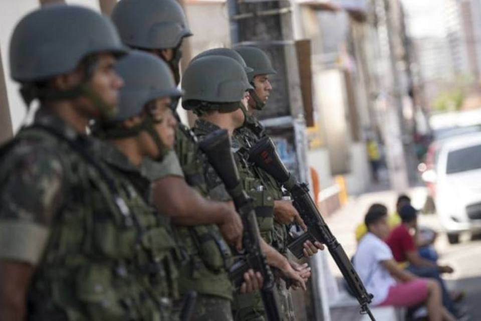 Forças Armadas demonstram insatisfação