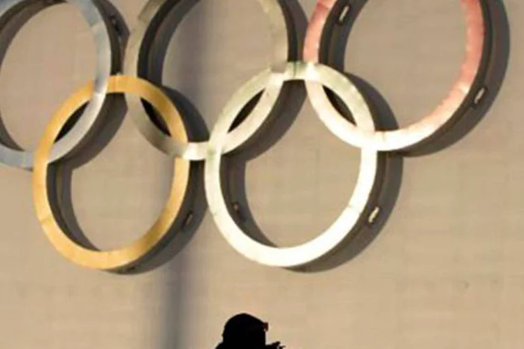 
	Os an&eacute;is ol&iacute;mpicos em Rosa Khutor, perto de Sochi: os Jogos Ol&iacute;mpicos come&ccedil;am nesta sexta-feira na cidade tur&iacute;stica de Sochi, no Mar Negro russo
 (Kirill Kudryavtsev/AFP/AFP)