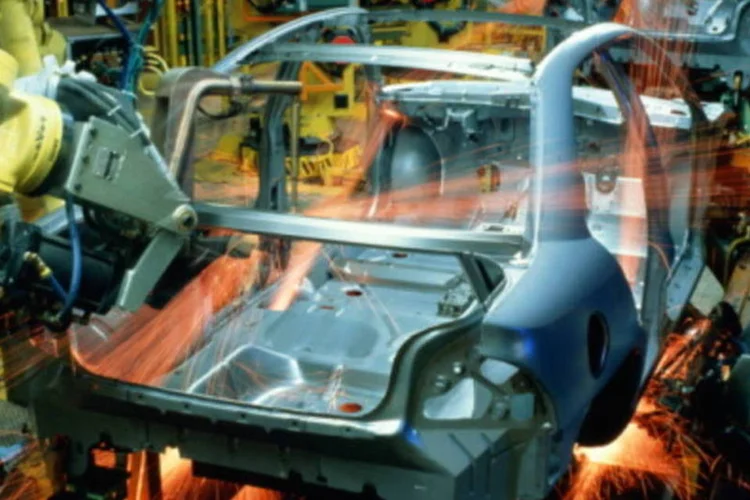 Montagem de automóveis: a Continental já mantém aliança com a fabricante de equipamentos de rede Cisco Systems voltada a sistemas carros automatizados (Getty Images)