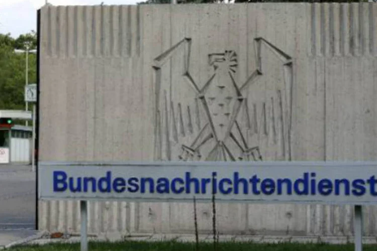 
	Servi&ccedil;o de intelig&ecirc;ncia da Alemanha (BND): vice-porta-voz da chancelaria disse que se pediu esclarecimentos aos servi&ccedil;os secretos
 (Stephan Jansen/AFP)