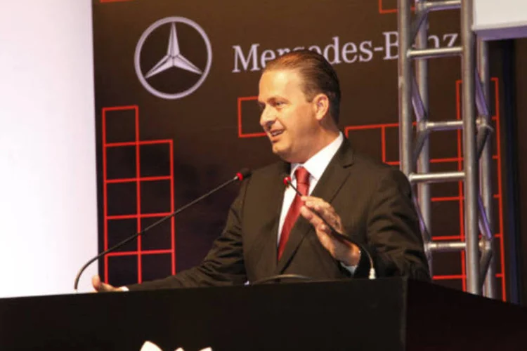 
	Eduardo Campos, no EXAME F&oacute;rum: &quot;o Brasil espera das lideran&ccedil;as pol&iacute;ticas, empresariais e da academia que construam consensos do que &eacute; importante para o pa&iacute;s&quot;
 (Marcelo Spatafora)