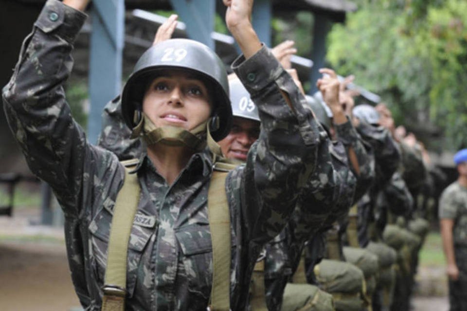 Exército ainda prepara formação para mulheres