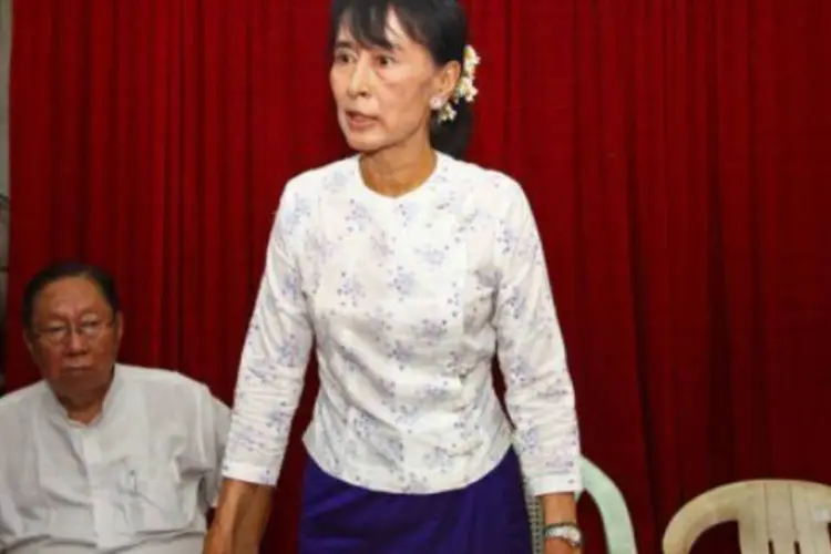 A líder da oposição em Mianmar, Aung San Suu Kyi: "o otimismo é bom, mas deve ser um otimismo prudente" (Ye Aung Thu/AFP)