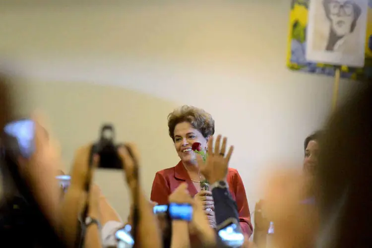 Dilma Rousseff: segundo senadores, parte mais difícil da estratégia é justamente convencê-la a se comprometer com novas eleições (Washington Alves/Reuters)
