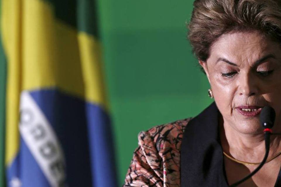 PGR pede ao STF abertura de inquérito para investigar Dilma
