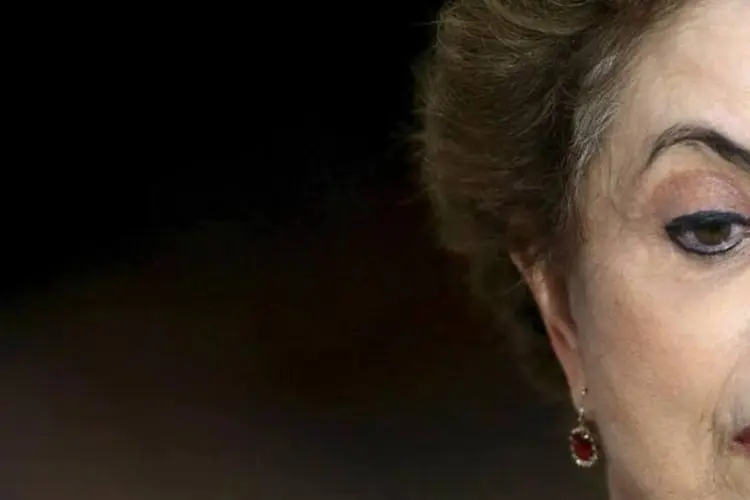 
	Dilma Rousseff: revista afirmou que presidente est&aacute; fora de si e tem problemas emocionais
 (Adriano Machado/Reuters)