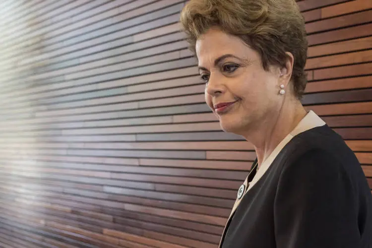 
	Dilma Rousseff: a presidente voltou a reconhecer as dificuldades econ&ocirc;micas que o Brasil enfrenta, mas tamb&eacute;m disse ter &quot;certeza&quot; de uma melhora
 (David Paul Morris/Bloomberg)