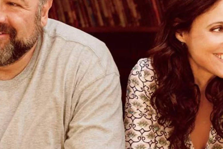 Cena do filma A Procura Do Amor: produção aposta em protagonistas mais maduros e não criar um caminho previsível nem adocicado demais na aproximação romântica dos protagonistas (Reprodução)