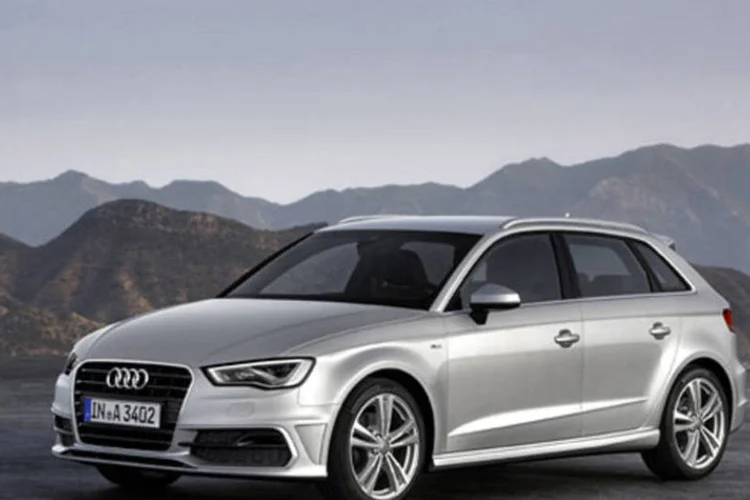 
	Audi A3 Sportback:&nbsp;novidade deve ser baseada no A3 Sportback e contar com motor a gasolina 2.0 e um propulsor el&eacute;trico de 8 kWh, com baterias de &iacute;on l&iacute;tio
 (Divulgação)