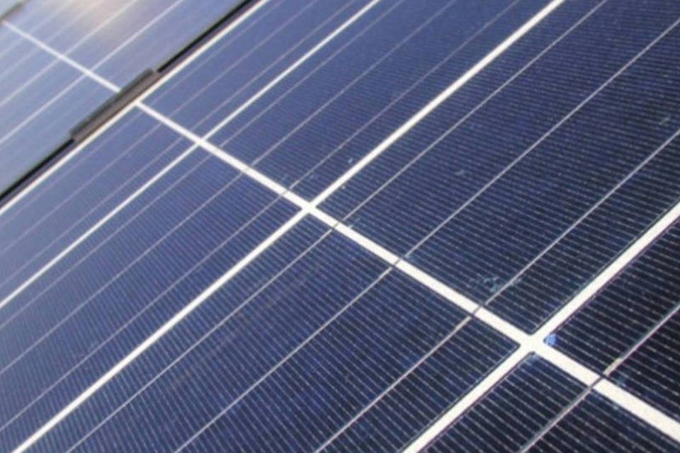 Eletrosul inaugura usina de energia solar para venda