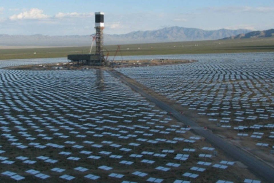 Premiê da Índia eleva meta de investimento em energia solar