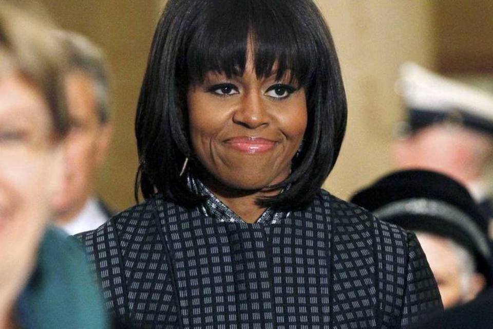 Michelle Obama veste casaco Thom Browne para posse do marido