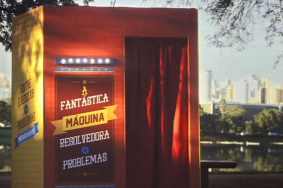 A vida está difícil? Essa máquina tem a solução imediata