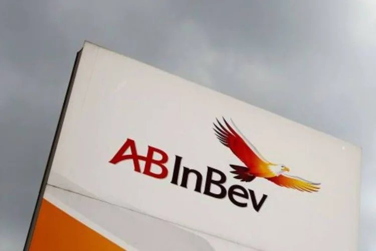 Logotipo da marca Anheuser-Busch InBev em Leuven (François Lenoir/Reuters)