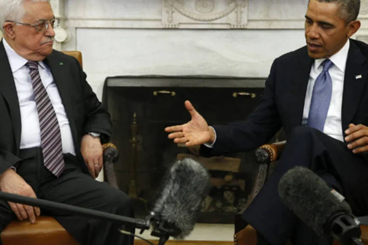 O presidente dos Estados Unidos, Barack Obama, se reúne com o o presidente da Autoridade Palestina, Mahmoud Abbas, na Casa Branca em Washington (Kevin Lamarque/Reuters)