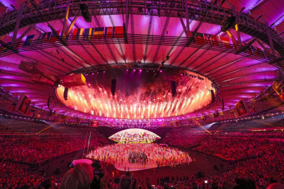 A emocionante experiência de assistir aos Jogos Olímpicos, dentro dos  estádios e das arenas! - Valores Reais