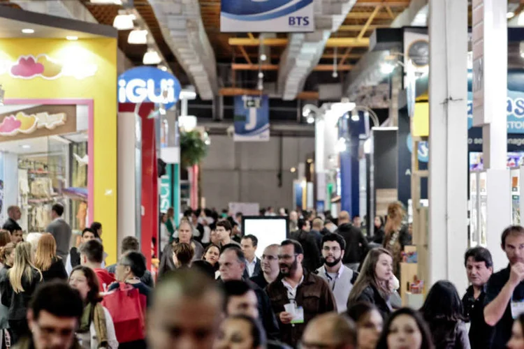 
	ABF Franchising Expo do ano passado: ser&atilde;o mais de 400 marcas expondo na feira neste ano, sendo que 50 s&atilde;o estreantes
 (Divulgação/Studio F - ABF Franchising Expo 2015)