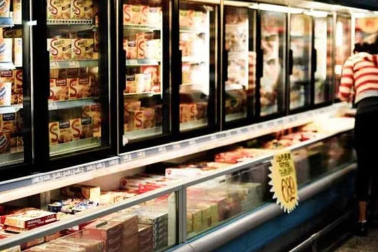 
	&quot;Tivemos um primeiro trimestre bastante pressionado pela infla&ccedil;&atilde;o, principalmente alimentos&quot;, disse a economista do SPC Brasil Ana Paula Bastos
 (ALEXANDRE BATTIBUGLI / EXAME)