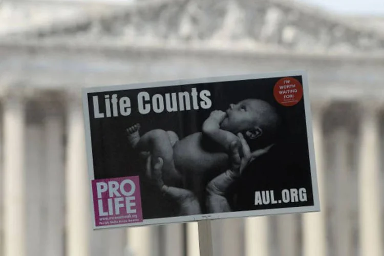 
	Antiaborto: o &quot;grande j&uacute;ri&quot; eximiu de qualquer crime a Planned Parenthood, uma rede de alcance nacional que fornece servi&ccedil;os de sa&uacute;de &agrave;s mulheres
 (Olivier Douliery / AFP/AFP)