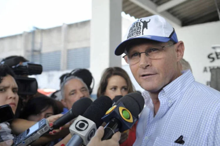 O secretário de segurança do estado do Rio, José Mariano Beltrame: Beltrame afirmou em coletiva à imprensa que não gostou da forma como foi “colocado e comunicado” o ato de anistiar os policiais (Fernando Frazão/ABr)