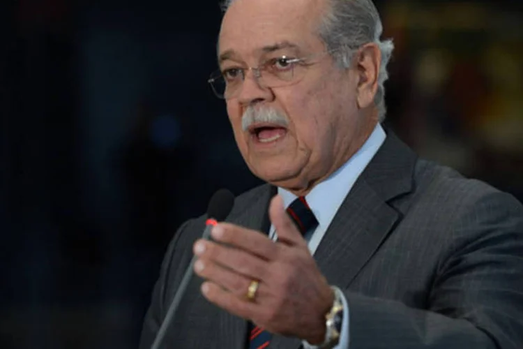 
	Ministro dos Transportes, C&eacute;sar Borges: &quot;tentaremos fazer as concess&otilde;es. Se for necess&aacute;rio, a PPP. Se n&atilde;o for poss&iacute;vel nem uma coisa nem outra, faremos obra p&uacute;blica&quot;, disse
 (Fabio Rodrigues Pozzebom/ABr)