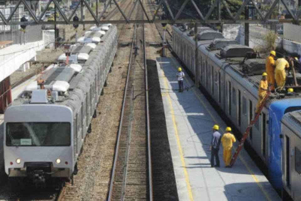 Dois trens da Supervia colidem na zona oeste do Rio