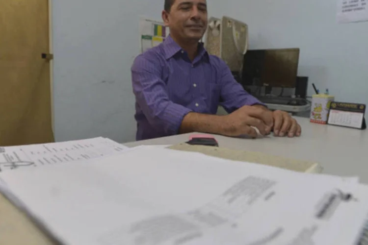 
	M&eacute;dico do Mais M&eacute;dicos: combina&ccedil;&atilde;o dos fatores levou o posto a lotar, especialmente pela manh&atilde;, desde a reinaugura&ccedil;&atilde;o
 (Marcello Casal Jr./ABr)