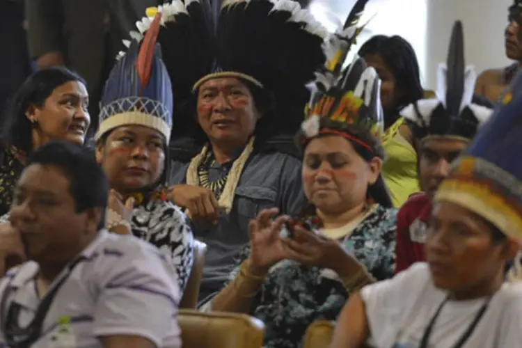 Cerca de 60 índios acompanham sessão do STF que julga recursos contra as condicionantes previstas no processo de demarcação da Terra Indígena Raposa Serra do Sol (Valter Campanato/ABr)