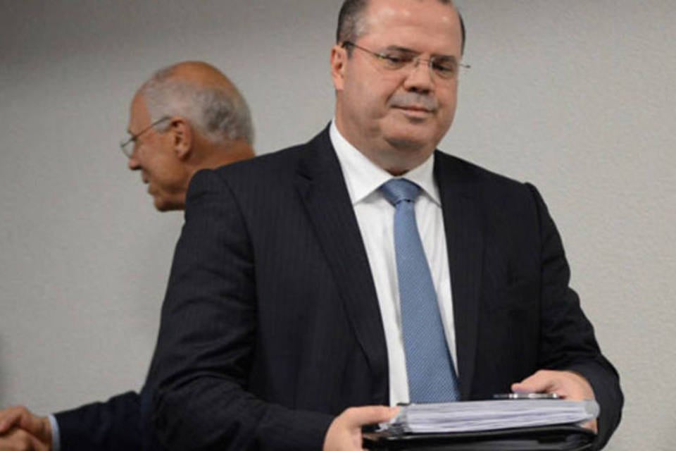 Senado deve incluir confisco da poupança em audiência