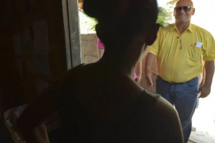 Médicos cubanos visitam, no povoado de Pedra Grande de Adelino, a Unidade Básica de Saúde Maria Macedo da Conceição (Marcello Casal Jr./ABr)