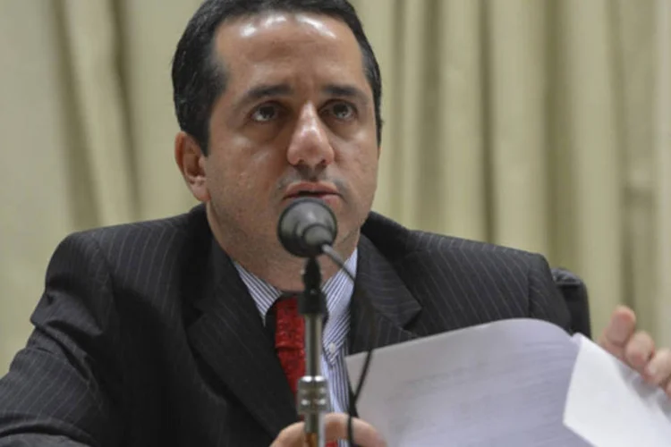 
	Coordenador-geral de Opera&ccedil;&otilde;es da D&iacute;vida P&uacute;blica, Fernando Garrido, comenta os resultados do Relat&oacute;rio Mensal da D&iacute;vida P&uacute;blica
 (Valter Campanato/ABr)