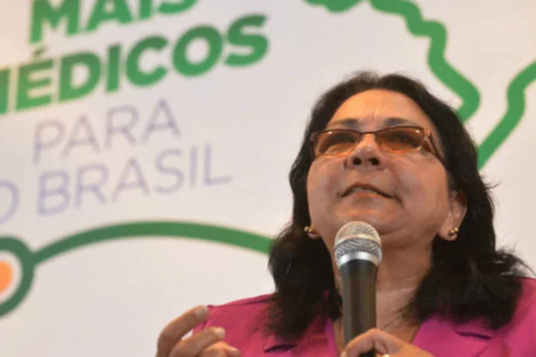 
	Vice-ministra de Cuba, M&aacute;rcia Cobas: &ldquo;Nossos m&eacute;dicos n&atilde;o s&atilde;o desempregados, recebem 100% de seus sal&aacute;rios e t&ecirc;m a prote&ccedil;&atilde;o de suas fam&iacute;lias, na educa&ccedil;&atilde;o e na sa&uacute;de&quot;, disse
 (Elza Fiuza/ABr)