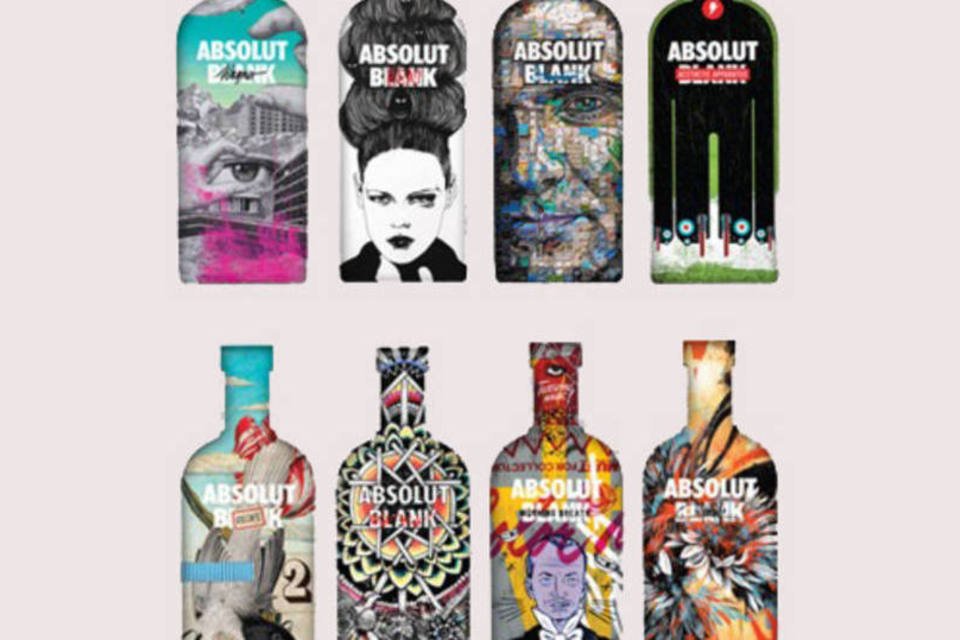Absolut apresenta 18 garrafas criadas por artistas