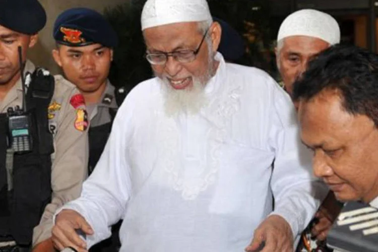 Abu Bakar Bashir: líder espiritual do islamismo radical na Indonésia ameaçou Mianmar se o país não interromper os "atos diabólicos" contra a minoria muçulmana (Adek Berry/AFP)