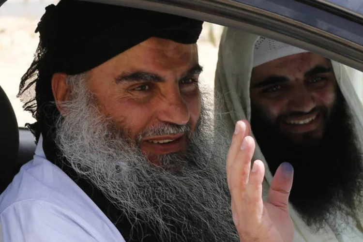 
	Abu Qatada: cl&eacute;rigo mu&ccedil;ulmano foi libertado de pris&atilde;o jordaniana nesta quarta-feira
 (Muhammad Hamed/Reuters)