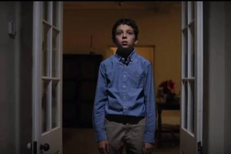 
	Campanha da Associa&ccedil;&atilde;o Internacional de V&iacute;timas de Incesto mostra a realidade do abuso sexual infantil vivido por um menino
 (Reprodução/YouTube)