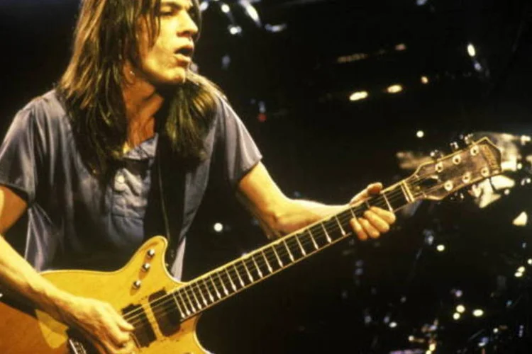 Malcolm Young, do AC/DC: Malcolm voltou recentemente à Austrália para viver com sua família, e poderia não querer continuar com a banda, segundo jornalista (Redferns via Getty Images)