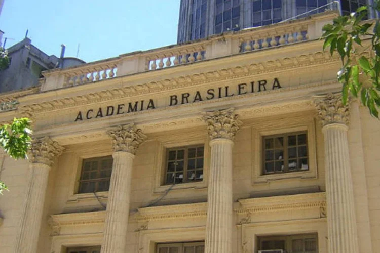 
	Academia Brasileira de Letras: o prazo para a inscri&ccedil;&atilde;o das candidaturas terminou no domingo e na lista h&aacute; nomes que aparecem pela primeira vez, como o de Jo&atilde;o Almino 
 (Wikimedia Commons/Divulgação)