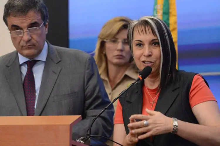 Ministro Jose Eduardo Cardoso e a secretaria Nacional de Segurança Pública, Regina Miki, falam sobre a ação Brasil Integrado (Valter Campanato/Agência Brasil)