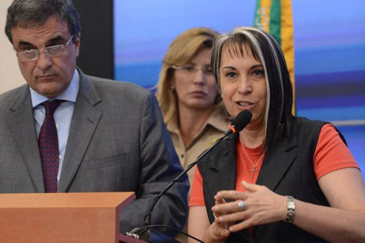 Ministro Jose Eduardo Cardoso e a secretaria Nacional de Segurança Pública, Regina Miki, falam sobre a ação Brasil Integrado (Valter Campanato/Agência Brasil)
