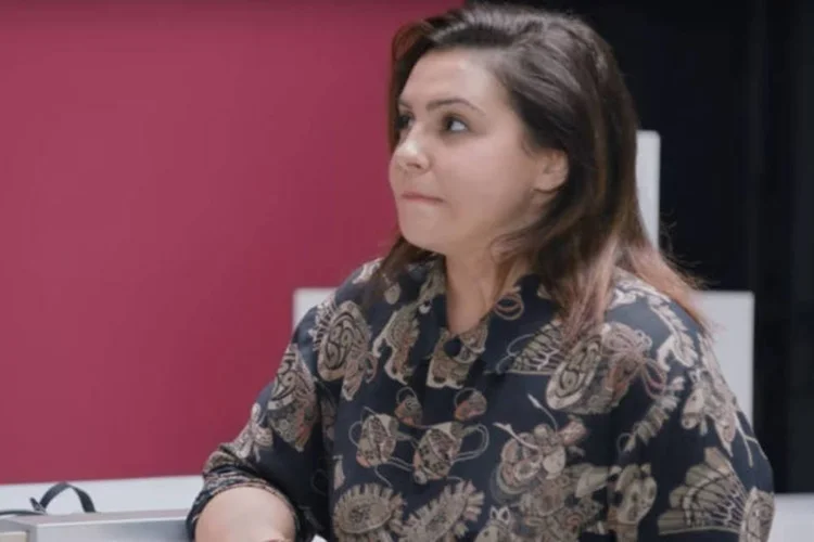 
	A&ccedil;&atilde;o da Motorola: o mais recente comercial da campanha mostra at&eacute; onde as pessoas s&atilde;o capazes de ir para n&atilde;o ficarem sem seus celulares
 (Reprodução/ Youtube)