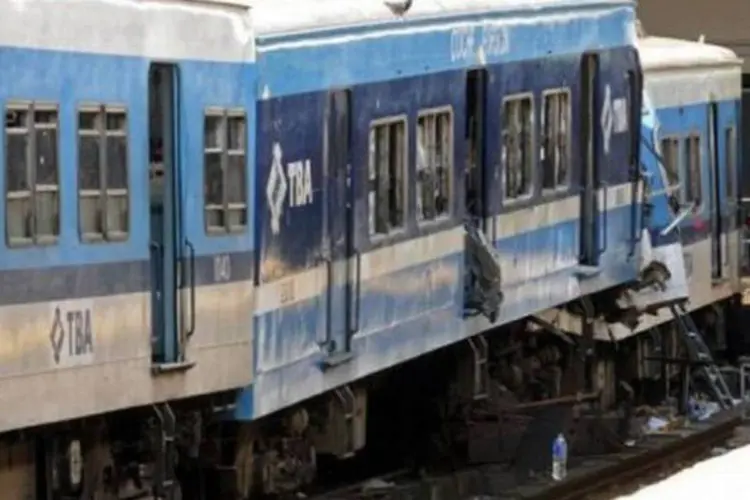 Acidente na Argentna: em fevereiro, um acidente ferroviário em outra das maiores estações de Buenos Aires (Once) deixou um saldo de 51 mortos e mais de 700 feridos (Daniel Vides/AFP)