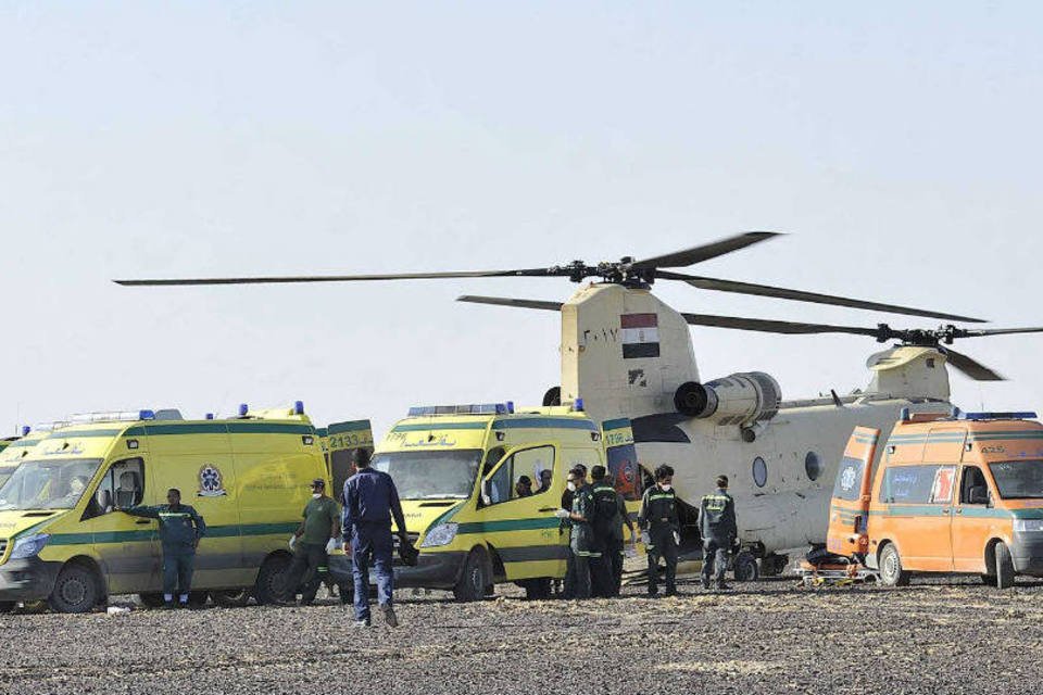 Avião russo que caiu no Egito "partiu-se no ar"