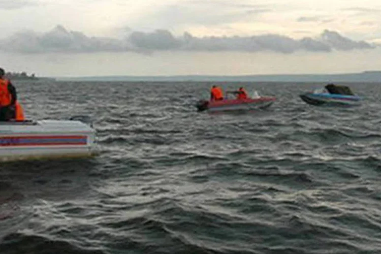 Este acidente ocorre três semanas após o naufrágio do navio de cruzeiro "Bulgária", no Volga, que deixou 122 mortos no Tartaristan, uma república da Rússia central (AFP/AFP)